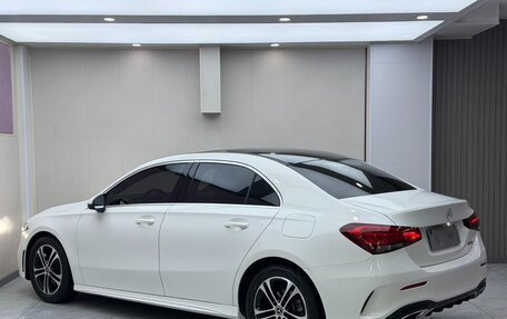 Mercedes-Benz A-Класс, 2022 год, 2 300 000 рублей, 6 фотография