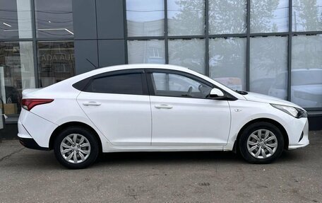 Hyundai Solaris II рестайлинг, 2021 год, 915 000 рублей, 7 фотография