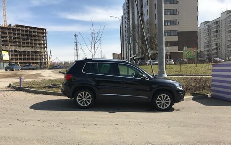 Volkswagen Tiguan I, 2011 год, 990 000 рублей, 2 фотография