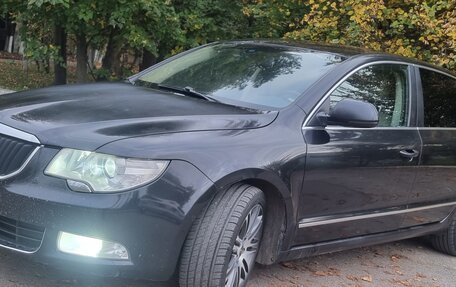 Skoda Superb III рестайлинг, 2012 год, 750 000 рублей, 1 фотография