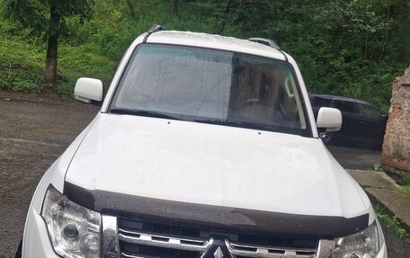 Mitsubishi Pajero IV, 2012 год, 2 150 000 рублей, 2 фотография