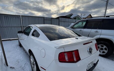 Ford Mustang VI рестайлинг, 2009 год, 2 000 000 рублей, 2 фотография