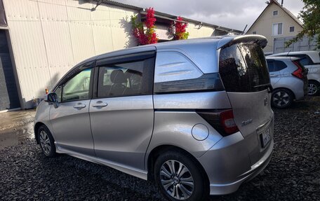 Honda Freed I, 2013 год, 1 100 000 рублей, 4 фотография