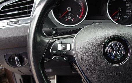Volkswagen Tiguan II, 2018 год, 2 399 999 рублей, 11 фотография