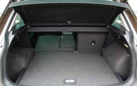 Volkswagen Tiguan II, 2018 год, 2 399 999 рублей, 29 фотография