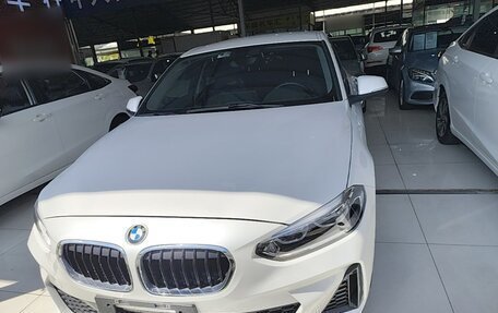 BMW 1 серия, 2022 год, 1 615 000 рублей, 2 фотография