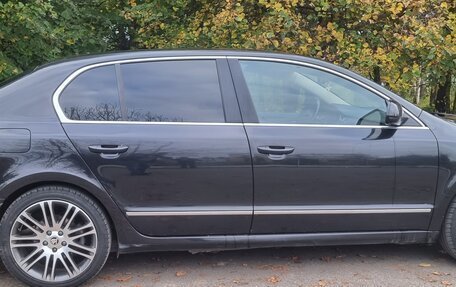 Skoda Superb III рестайлинг, 2012 год, 750 000 рублей, 2 фотография