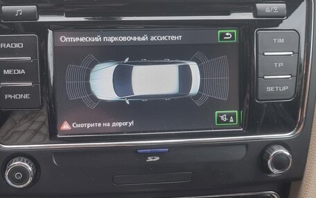 Skoda Superb III рестайлинг, 2012 год, 750 000 рублей, 13 фотография