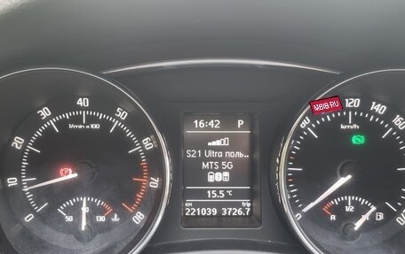 Skoda Superb III рестайлинг, 2012 год, 750 000 рублей, 14 фотография