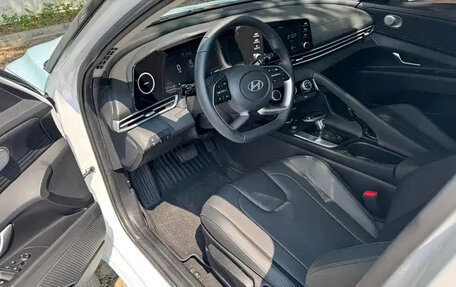 Hyundai Elantra, 2023 год, 1 359 000 рублей, 6 фотография