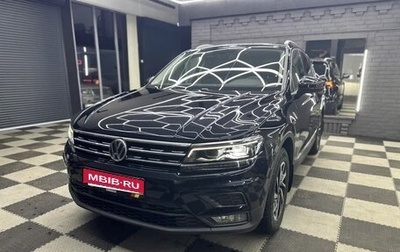 Volkswagen Tiguan II, 2018 год, 3 100 000 рублей, 1 фотография