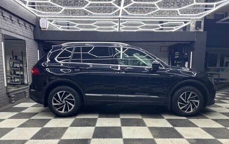Volkswagen Tiguan II, 2018 год, 3 100 000 рублей, 5 фотография
