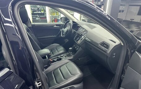 Volkswagen Tiguan II, 2018 год, 3 100 000 рублей, 13 фотография