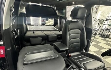 Volkswagen Tiguan II, 2018 год, 3 100 000 рублей, 20 фотография