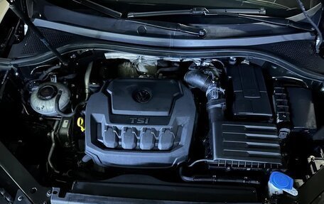 Volkswagen Tiguan II, 2018 год, 3 100 000 рублей, 32 фотография