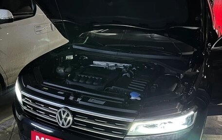 Volkswagen Tiguan II, 2018 год, 3 100 000 рублей, 31 фотография