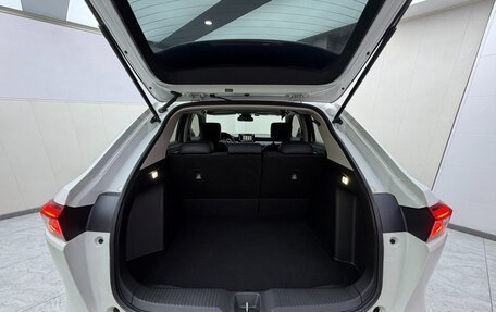 Honda Vezel, 2023 год, 2 030 000 рублей, 21 фотография