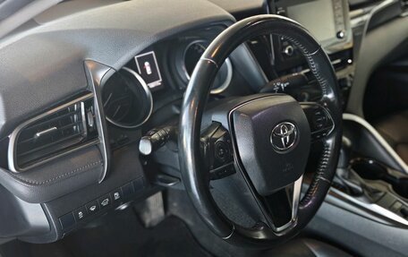 Toyota Camry, 2021 год, 3 195 000 рублей, 6 фотография