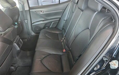 Toyota Camry, 2021 год, 3 195 000 рублей, 12 фотография