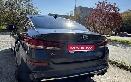 KIA K5 II, 2018 год, 1 950 000 рублей, 4 фотография