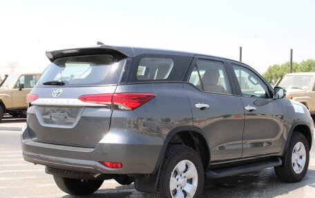 Toyota Fortuner II, 2023 год, 5 250 000 рублей, 4 фотография