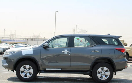 Toyota Fortuner II, 2023 год, 5 250 000 рублей, 5 фотография