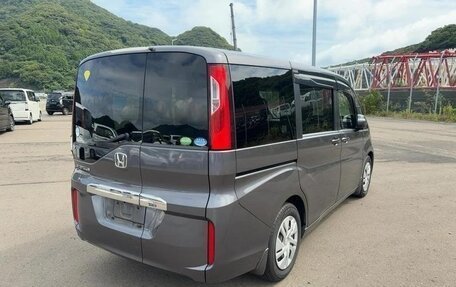 Honda Stepwgn IV, 2016 год, 1 270 000 рублей, 4 фотография