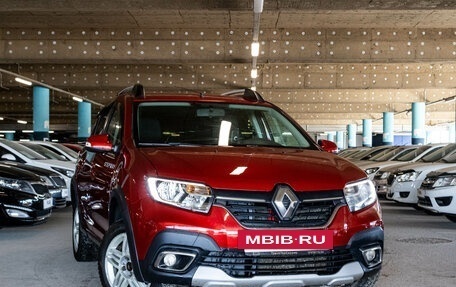 Renault Sandero II рестайлинг, 2019 год, 1 105 000 рублей, 2 фотография