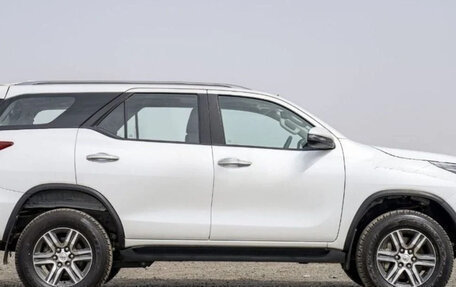 Toyota Fortuner II, 2026 год, 4 750 000 рублей, 2 фотография