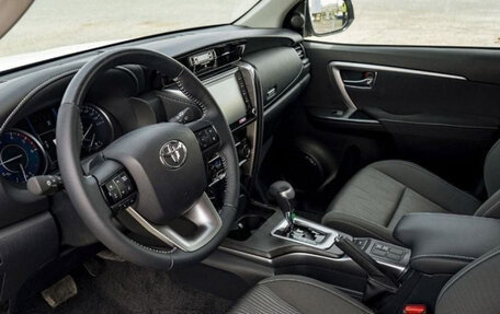 Toyota Fortuner II, 2026 год, 4 750 000 рублей, 6 фотография