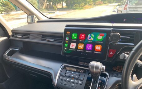 Honda Stepwgn IV, 2018 год, 2 100 000 рублей, 10 фотография