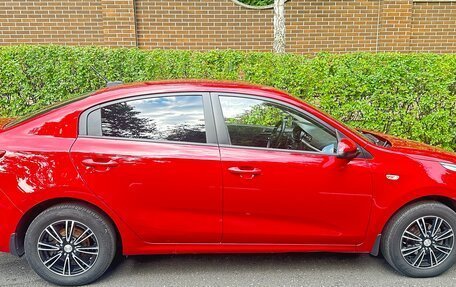 KIA Rio IV, 2018 год, 1 300 000 рублей, 3 фотография
