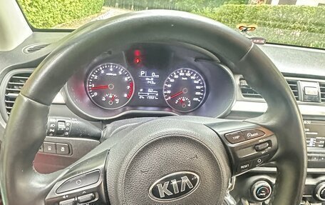 KIA Rio IV, 2018 год, 1 300 000 рублей, 5 фотография