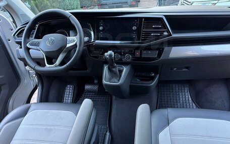 Volkswagen Multivan T6 рестайлинг, 2023 год, 6 100 000 рублей, 14 фотография