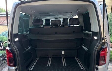 Volkswagen Multivan T6 рестайлинг, 2023 год, 6 100 000 рублей, 18 фотография