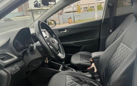 Hyundai Solaris II рестайлинг, 2020 год, 1 660 000 рублей, 6 фотография