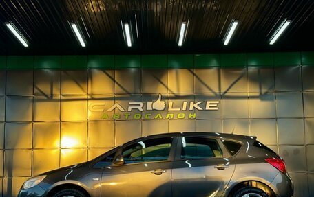 Opel Astra J, 2011 год, 699 000 рублей, 3 фотография