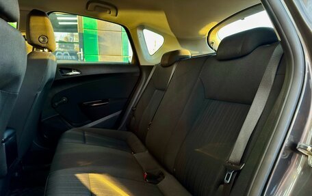 Opel Astra J, 2011 год, 699 000 рублей, 26 фотография