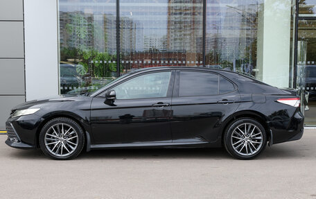 Toyota Camry, 2021 год, 3 298 000 рублей, 8 фотография