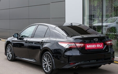Toyota Camry, 2021 год, 3 298 000 рублей, 7 фотография