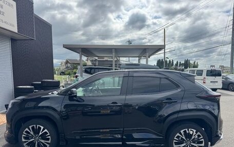 Toyota Yaris Cross, 2022 год, 1 700 000 рублей, 7 фотография