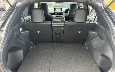 Toyota Yaris Cross, 2022 год, 1 700 000 рублей, 19 фотография