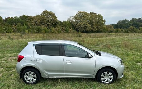 Renault Sandero II рестайлинг, 2016 год, 780 000 рублей, 4 фотография