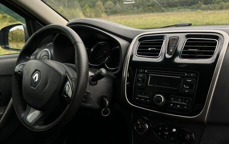 Renault Sandero II рестайлинг, 2016 год, 780 000 рублей, 24 фотография