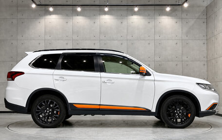 Mitsubishi Outlander III рестайлинг 3, 2019 год, 2 270 000 рублей, 4 фотография
