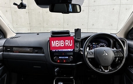 Mitsubishi Outlander III рестайлинг 3, 2019 год, 2 270 000 рублей, 9 фотография