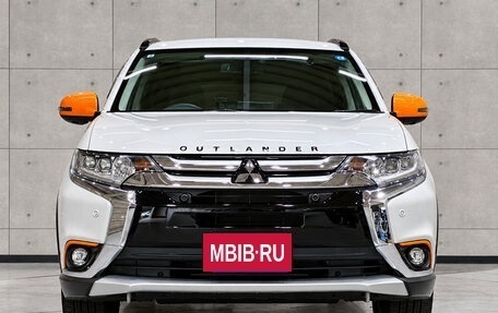 Mitsubishi Outlander III рестайлинг 3, 2019 год, 2 270 000 рублей, 2 фотография