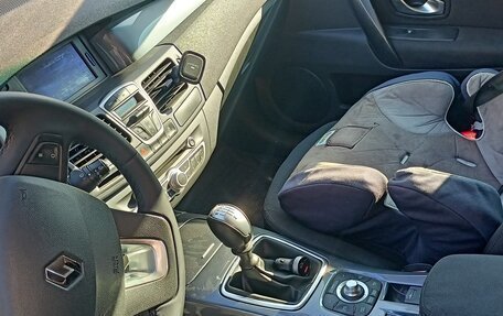 Renault Laguna III рестайлинг, 2010 год, 750 000 рублей, 11 фотография