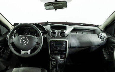 Renault Duster I рестайлинг, 2014 год, 930 989 рублей, 13 фотография