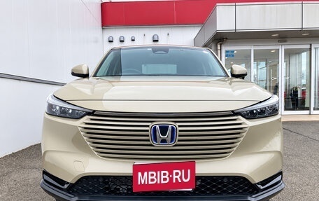 Honda Vezel, 2023 год, 1 680 000 рублей, 2 фотография